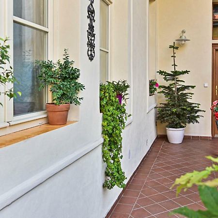 Apartment Nebovidy I - Historic Centre - Terrace - Air Conditioning Praga Exterior foto