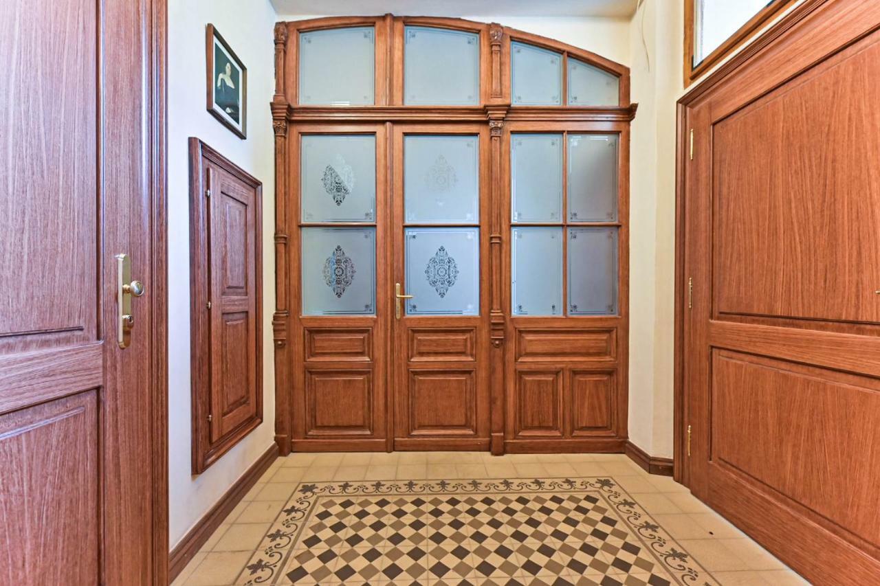 Apartment Nebovidy I - Historic Centre - Terrace - Air Conditioning Praga Exterior foto